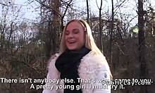 Zelfgemaakte buitensex met een Tsjechisch meisje in POV
